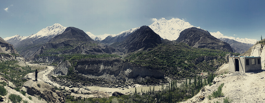 Hindú Kush Mountains And Cannabis