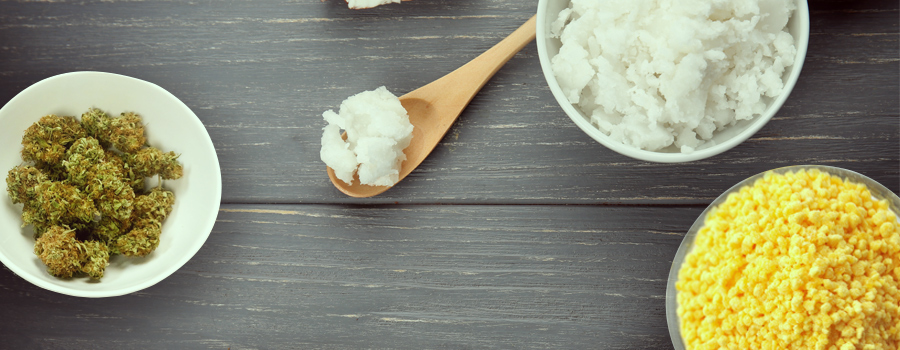Zelfgemaakte cannabis smeer recept coconut olie cannabis