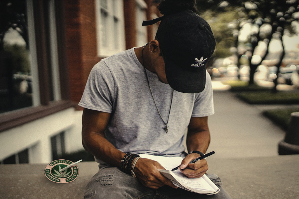 Is het mogelijk met wiet je schrijfkunsten te verbeteren?